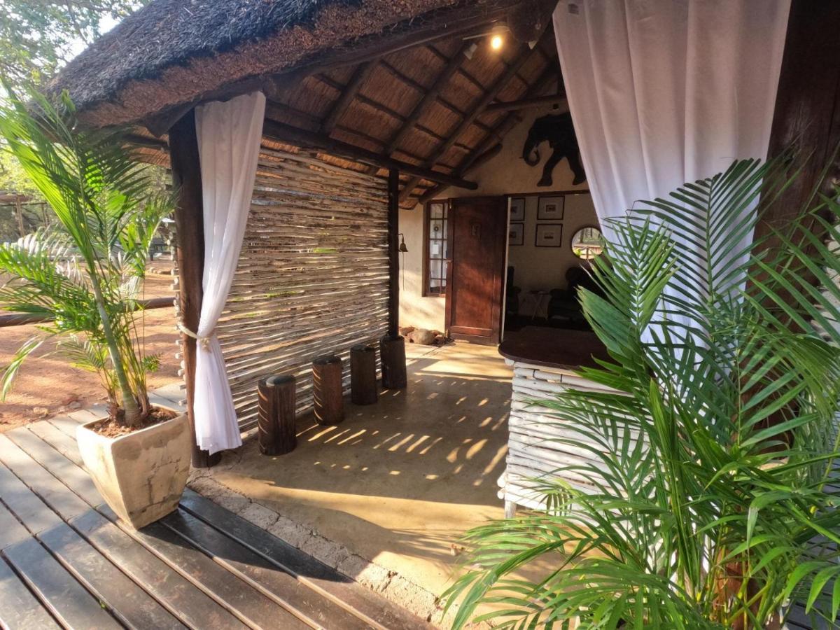 South Safari Lodge Marloth Park Exterior photo