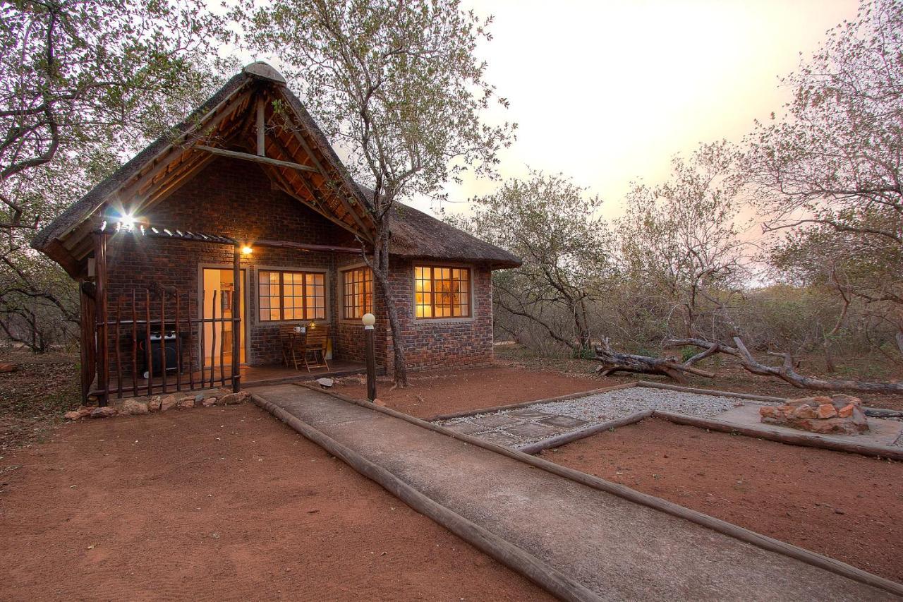 South Safari Lodge Marloth Park Exterior photo