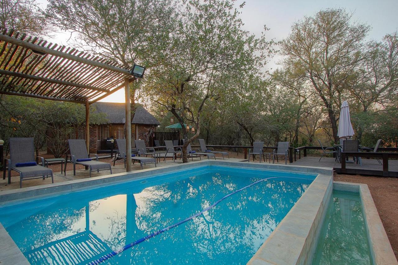 South Safari Lodge Marloth Park Exterior photo
